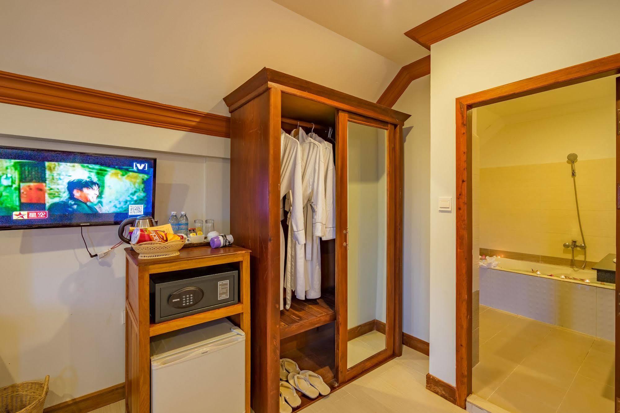 Kingfisher Angkor Hotel Siem Reap Luaran gambar